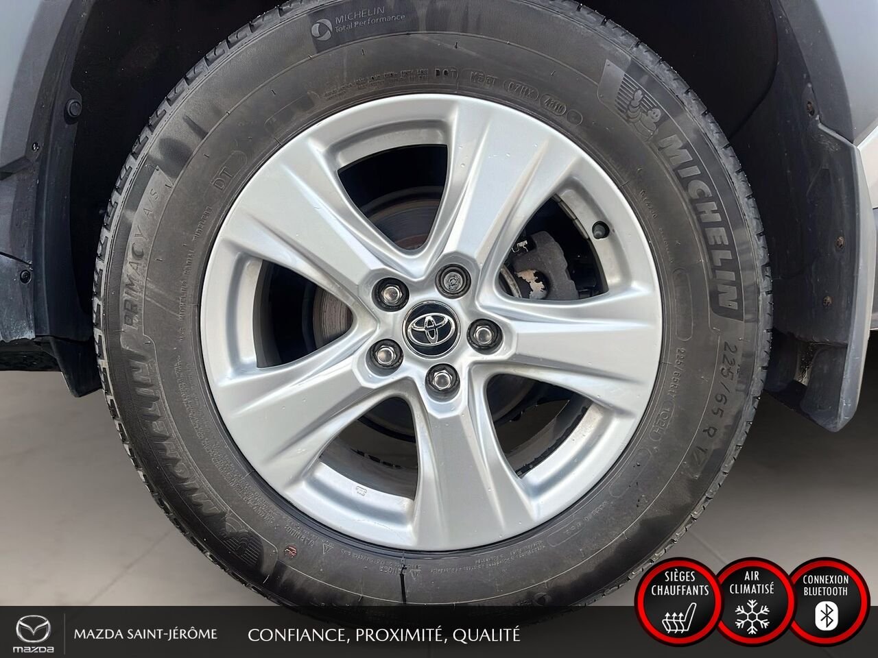 2020 Toyota RAV4 XLE | 49 877 KM | TOIT OUVRANT | AWD | ATTELAGE Silver Saint-Jérôme - photo #11