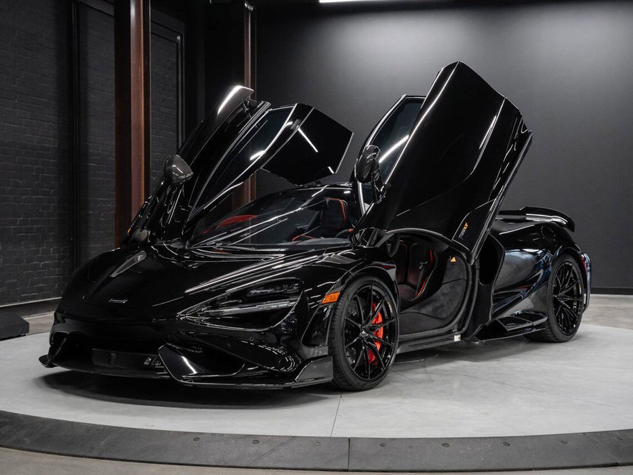 2021 McLaren 765LT 2021 Black