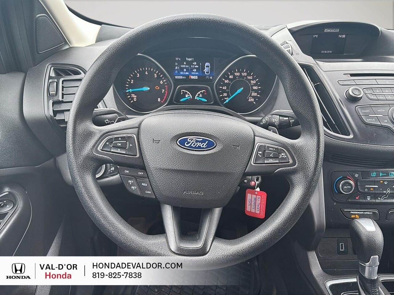 Ford Escape 4 portes SE, Traction avant 2017 Orange Val-d'Or - photo #8