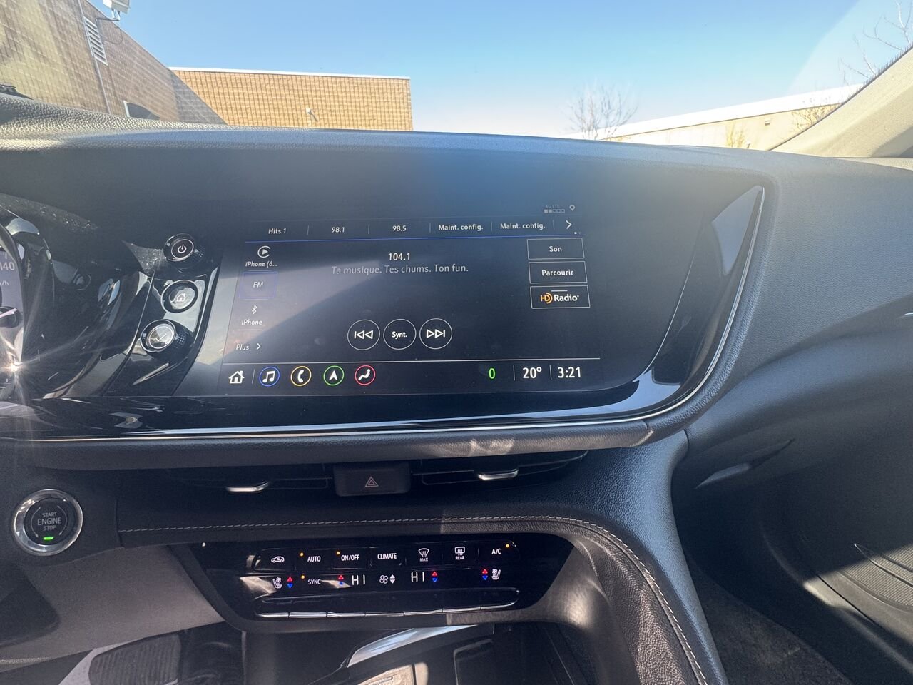 2023 BUICK ENVISION AVENIR Avenir 4 portes TI Red Ottawa & Gatineau - photo #7