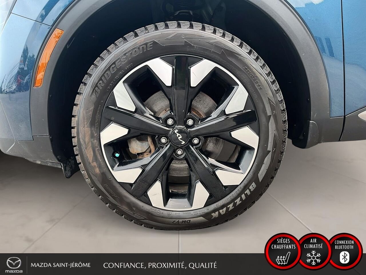 Kia Sportage X-Line | AWD | 2023 Bleu Saint-Jérôme - photo #11
