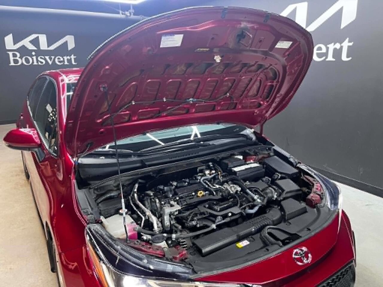 2022 Toyota Corolla Red Blainville - photo #26