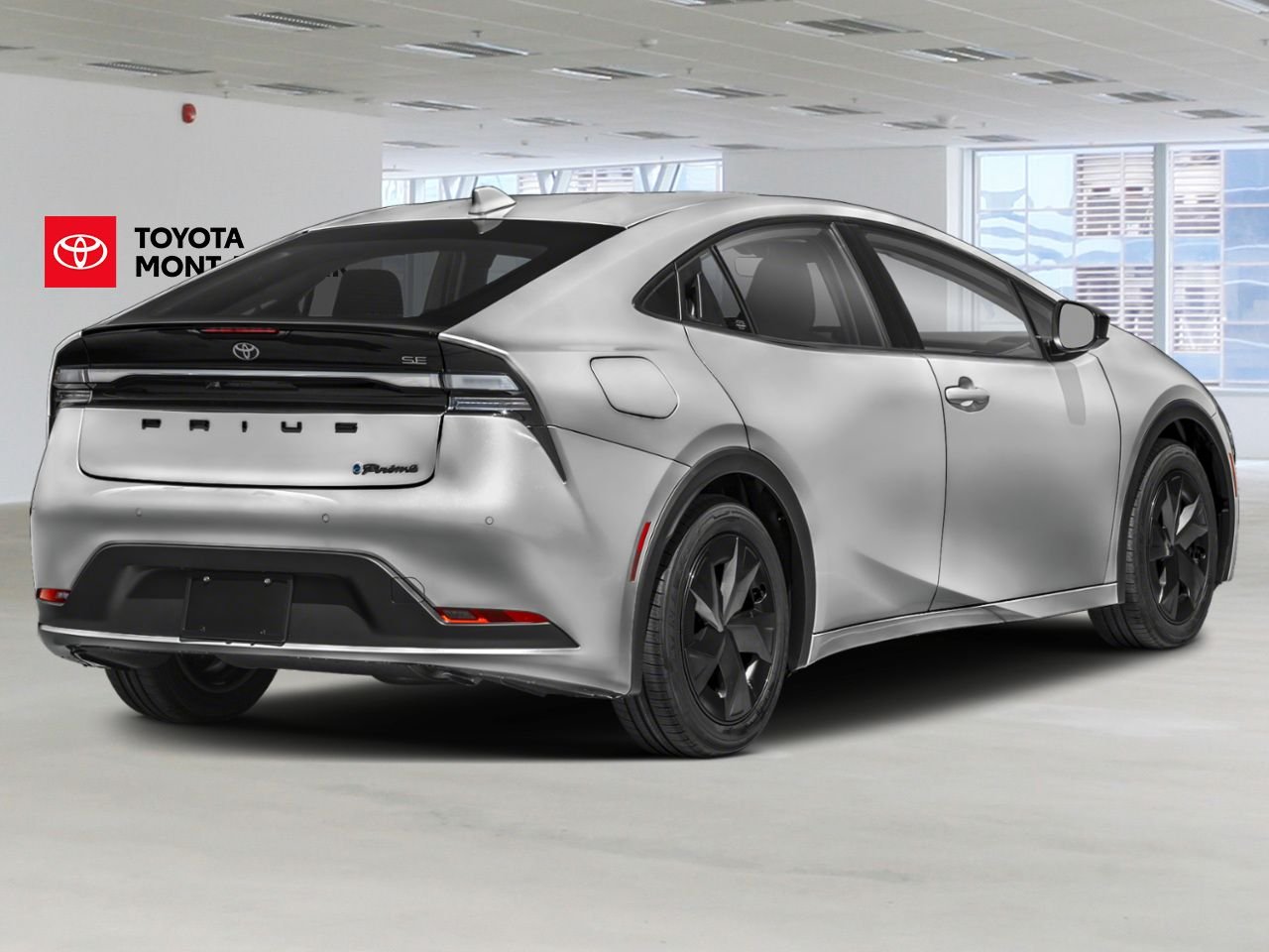 Toyota Prius hybride branchable 2026 Argent incisif Saint-Eustache - photo #1