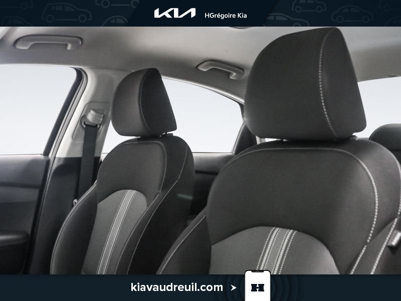 2023 Kia Forte Grey Blainville - photo #8