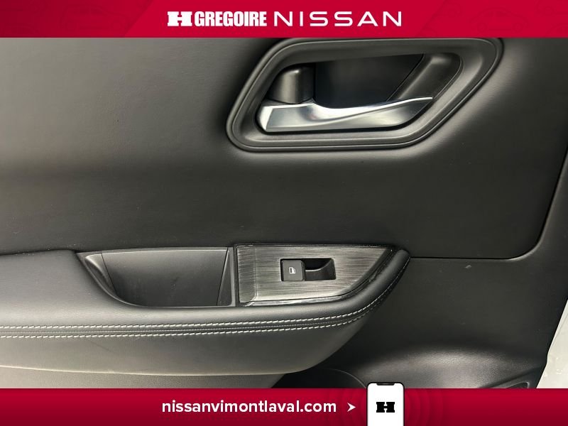 Nissan Rogue 2024 Blanc Laval - photo #48