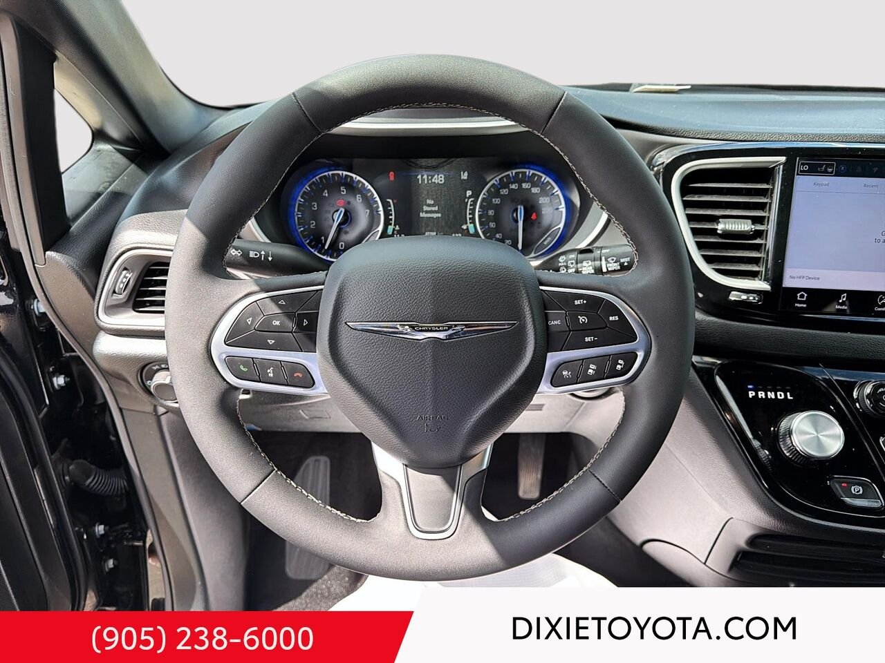 2026 Chrysler Grand Caravan SXT / CLEAN CARFAX / Black Mississauga - photo #10