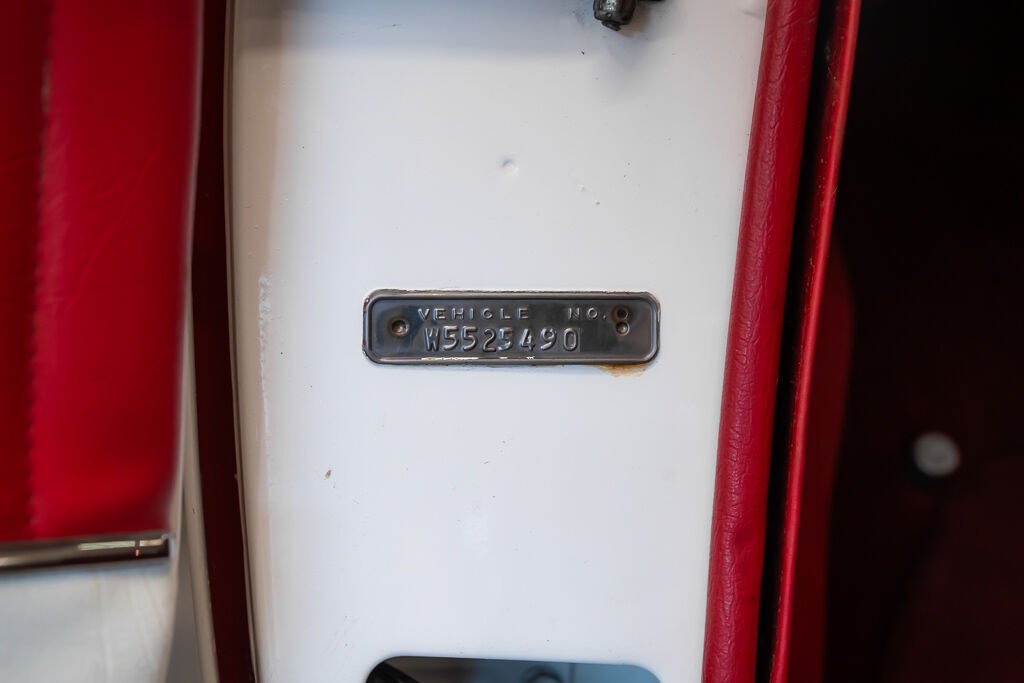 1955 Chrysler New Yorker PRIX IN USD St.Regis | CAR IN MILES Red Montreal - photo #27