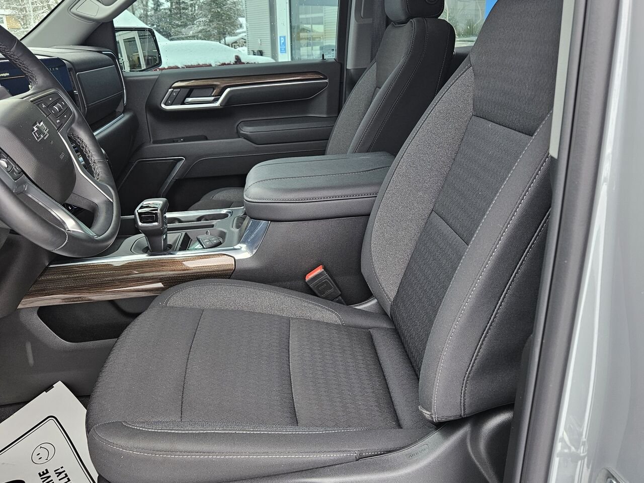 2025 Chevrolet Silverado 1500 RST cabine multiplace 4RM 147 po Grey Thetford Mines - photo #12