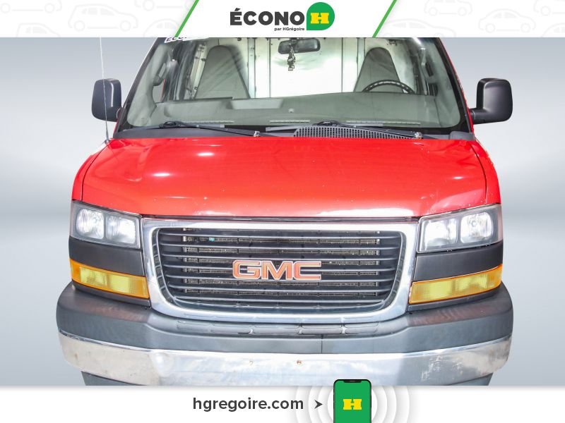 2018 GMC Savana Red Laval - photo #1