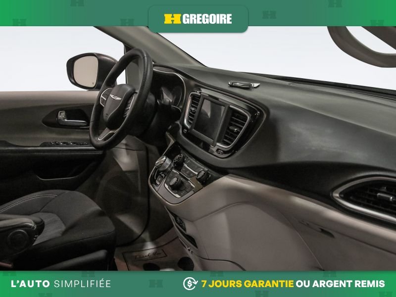 2021 Chrysler Grand Caravan Black Saint-Eustache - photo #27