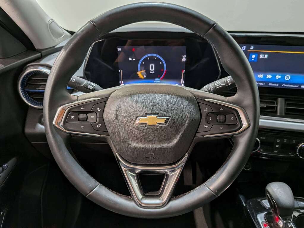 2025 Chevrolet Trax FWD 4dr LT White Val-David - photo #14