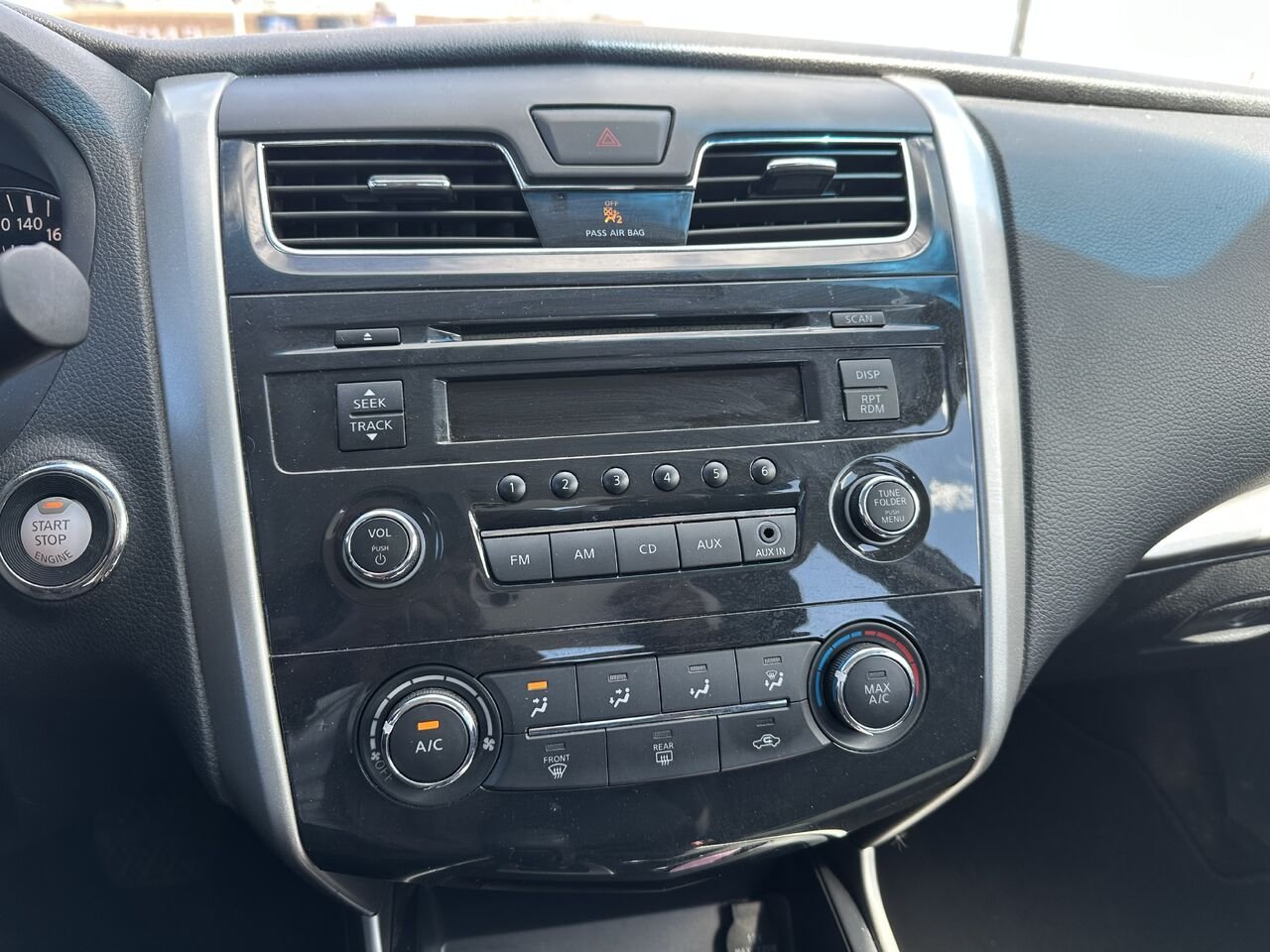 NISSAN ALTIMA 2.5/S/SV/SL Berline 4 portes, 4 cyl. en ligne, CVT 2,5 2015 Ottawa & Gatineau - photo #6