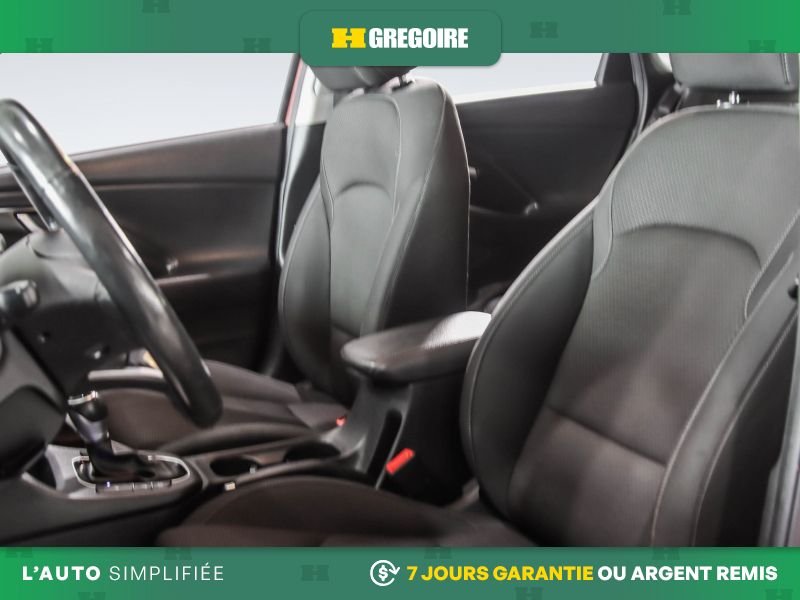 2020 Hyundai Elantra Red Saint-Eustache - photo #19
