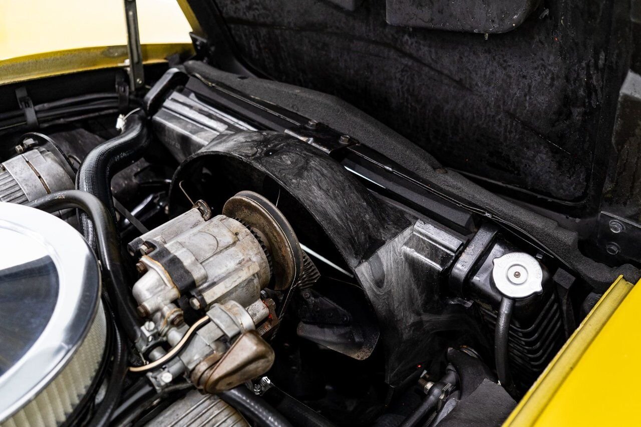 1972 Chevrolet Corvette Unrestored matching# LT1 with documented 103,454km(64,283mi) | PRIX EN USD Gold Montreal - photo #19