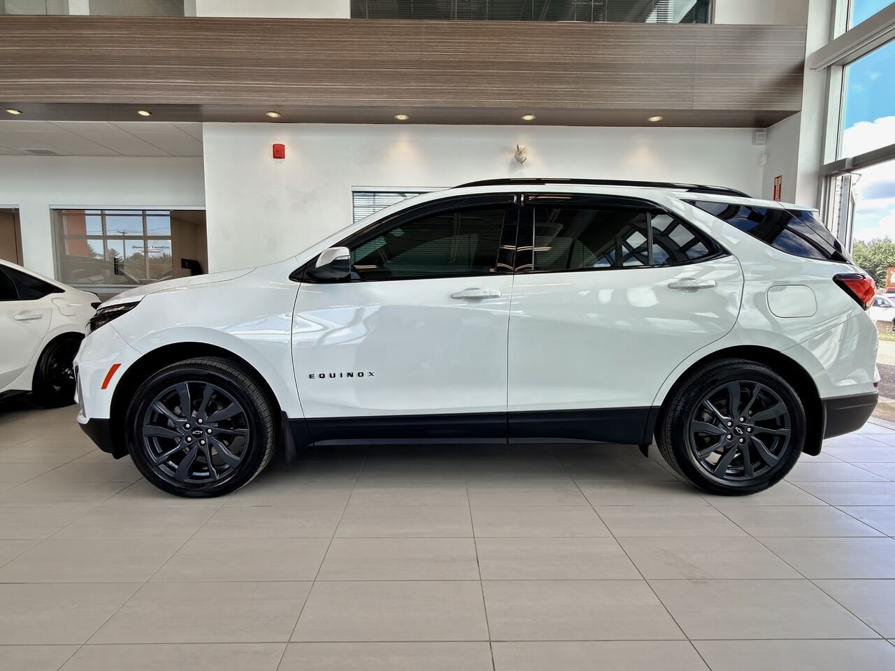 Chevrolet Equinox 2024 Blanc Notre-Dame-des-Prairies - photo #7