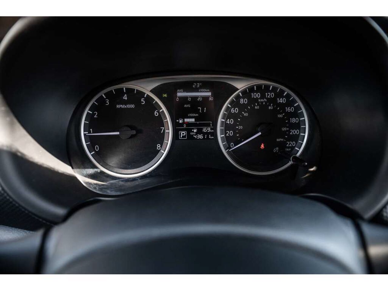 Nissan Kicks Play 2025 Argent Sainte-Julienne - photo #15