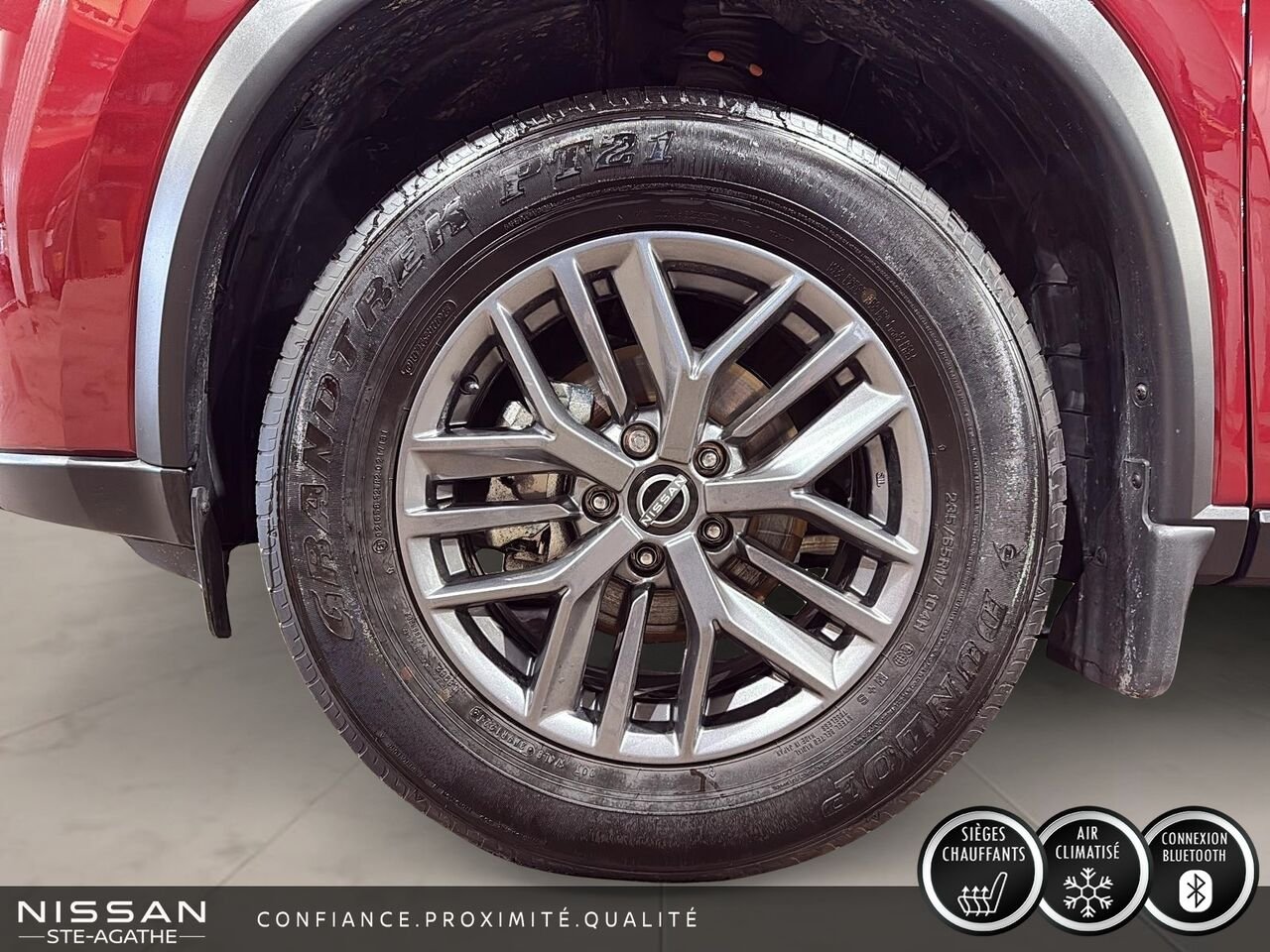 2024 Nissan Rogue S TI Red Saint-Jérôme - photo #8