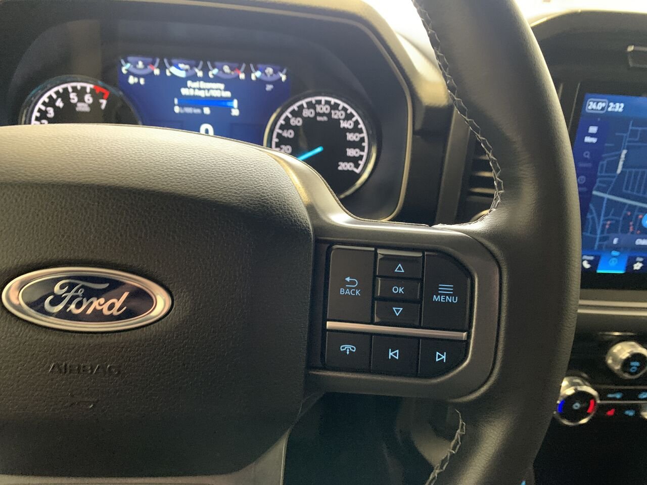 2023 Ford F-150 SUPERCREW XLT SPORT White Châteauguay - photo #37