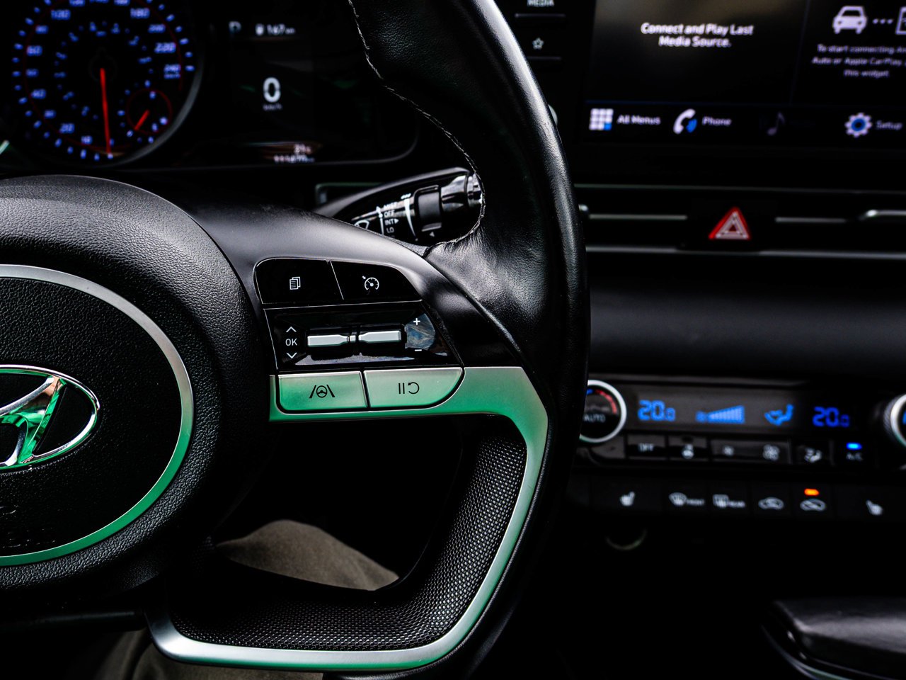 2022 Hyundai Elantra Preferred IVT White Sherwood Park - photo #21