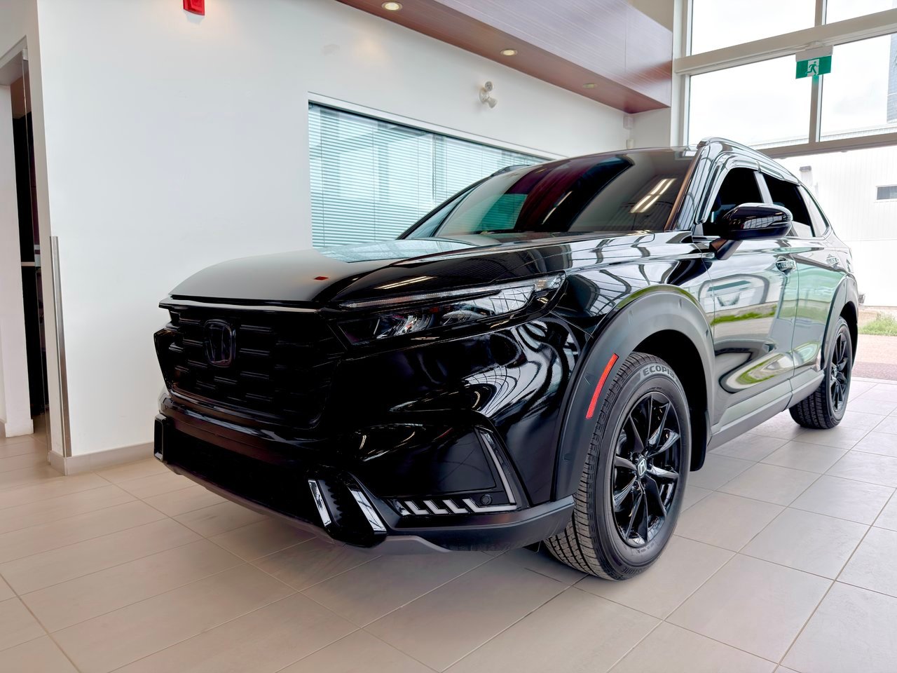 2026 Honda CR-V Hybrid Black Notre-Dame-des-Prairies - photo #5