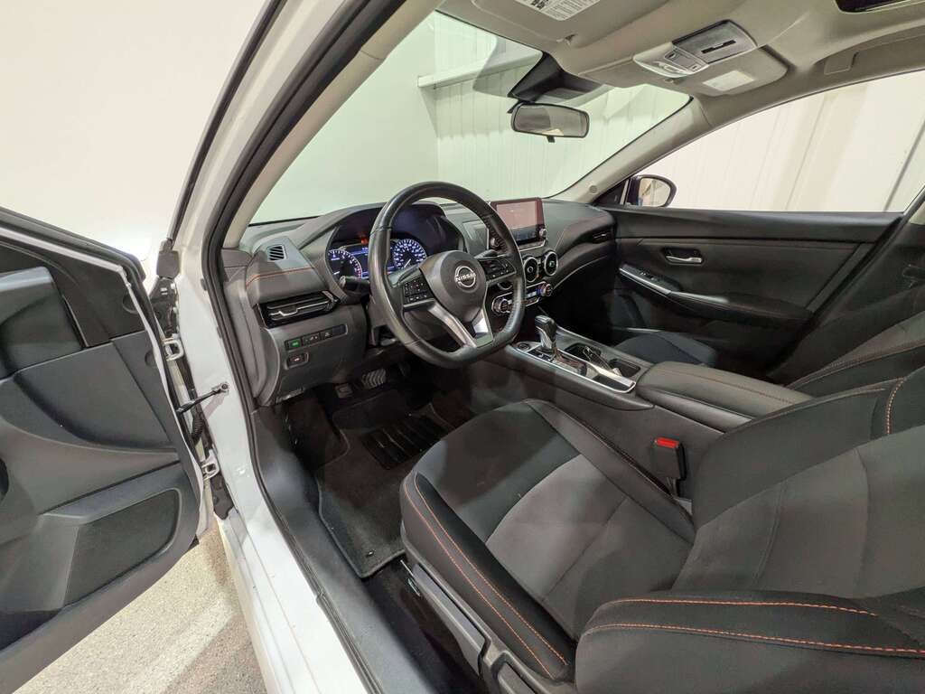 Nissan Sentra SR Manual 2024 Blanc Val-David - photo #9