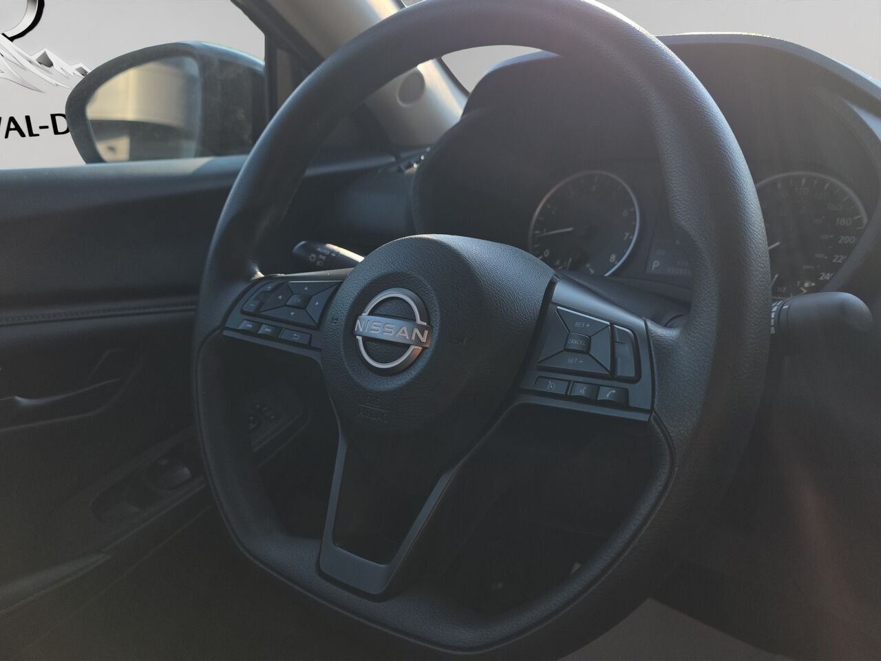 Nissan Sentra S Plus CVT, caméra de recul, commande audio au volant, Apple Carplay 2024 Noir Val-David - photo #8