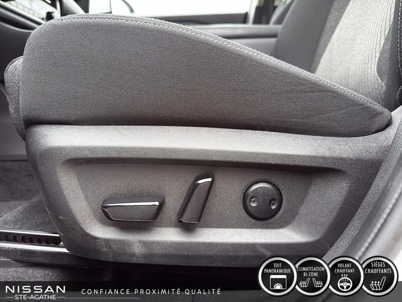 Nissan Rogue SV | 53 412 KM | TOIT PANORAMIQUE | AWD | CARPLAY 2025 Blanc Saint-Jérôme - photo #13