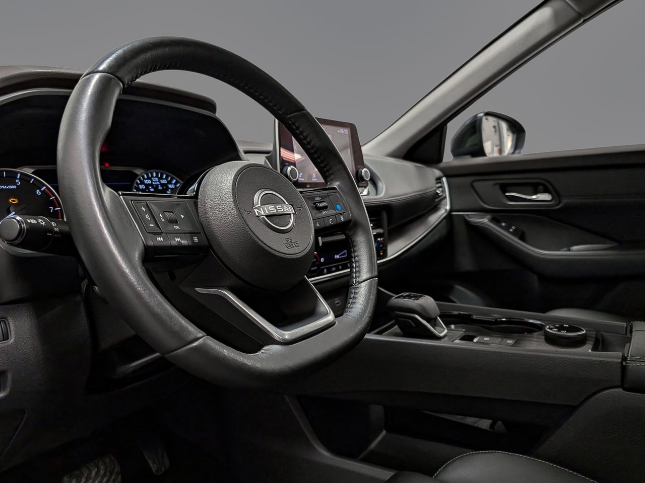 2023 Nissan Rogue SV avec ensemble Toit ouvrant Saint-Eustache - photo #7