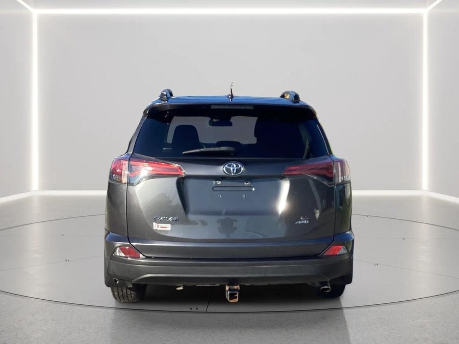 Toyota RAV4 2018 2018 Gris magnétique métallisé