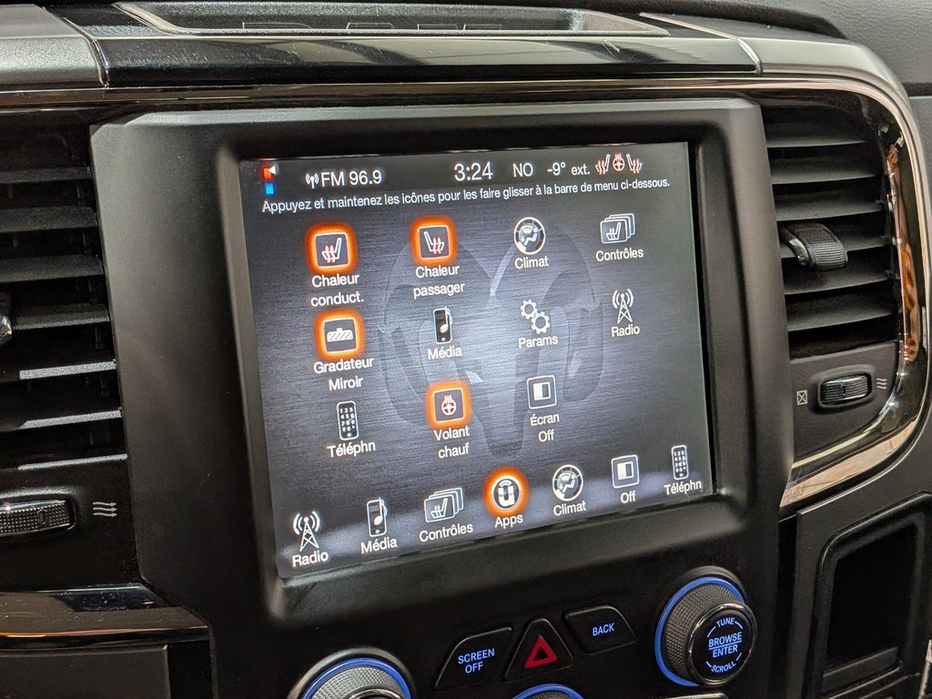 Ram 1500 4WD Quad Cab 140.5" Sport 2017 Bleu Val-David - photo #20