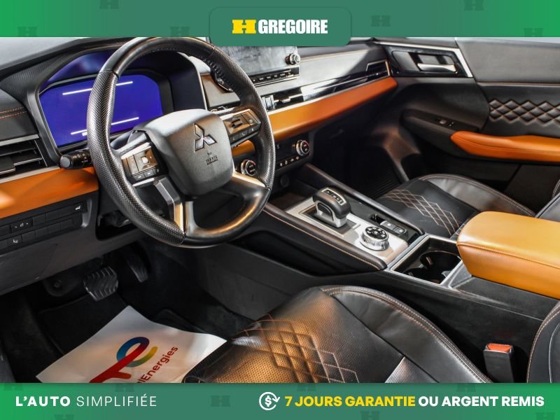 2023 Mitsubishi Outlander Silver Saint-Eustache - photo #16