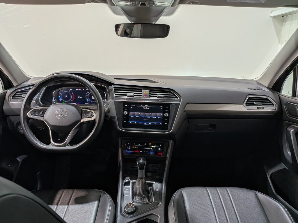 2024 Volkswagen Tiguan Comfortline 4MOTION Black Val-David - photo #13