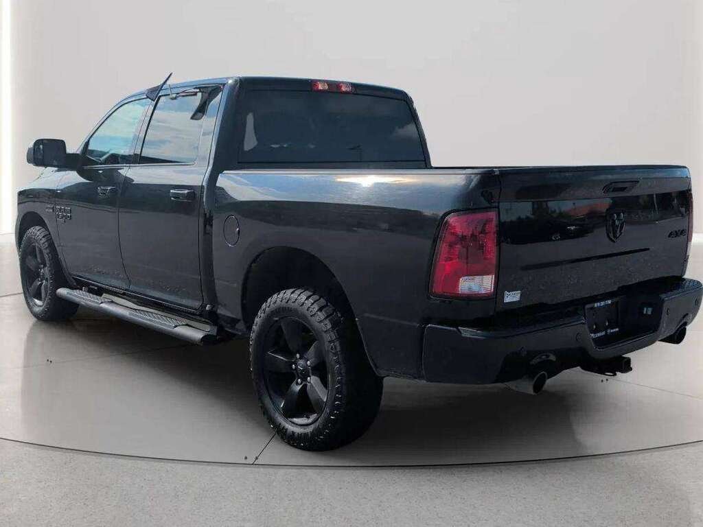 2022 Ram 1500 Black Gatineau - photo #2