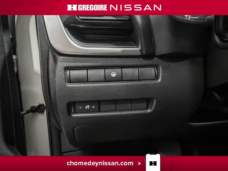 2021 Nissan Rogue White Laval - photo #13