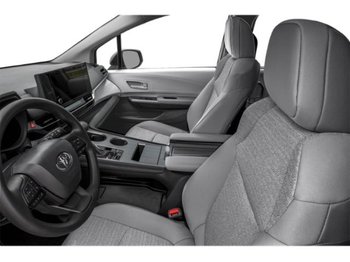 Toyota Sienna LE