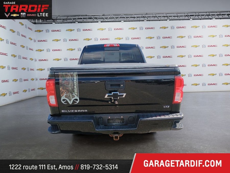 2017 CHEVROLET SILVERADO CABINE MULTIPLACE 4RM 2017 Black