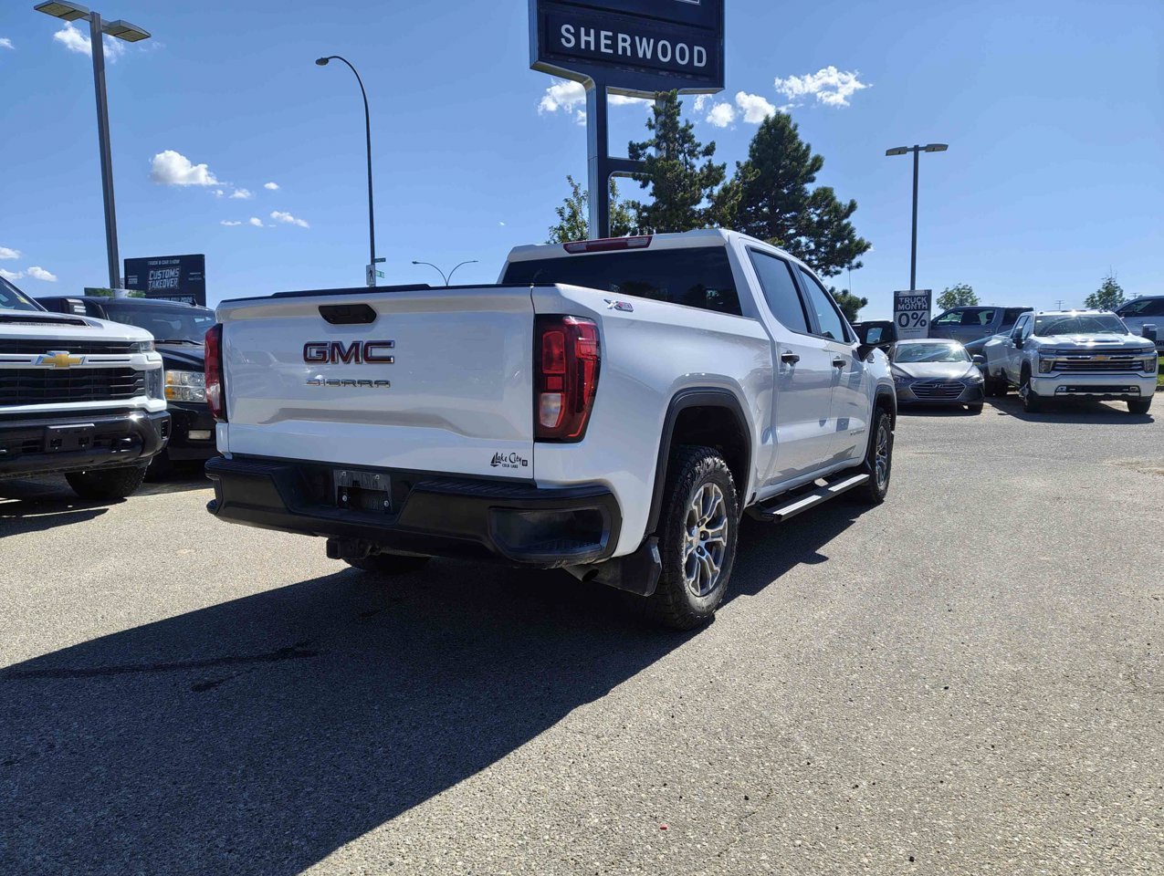 2024 GMC Sierra 1500 4WD Crew Cab 147 Pro White Sherwood Park - photo #5