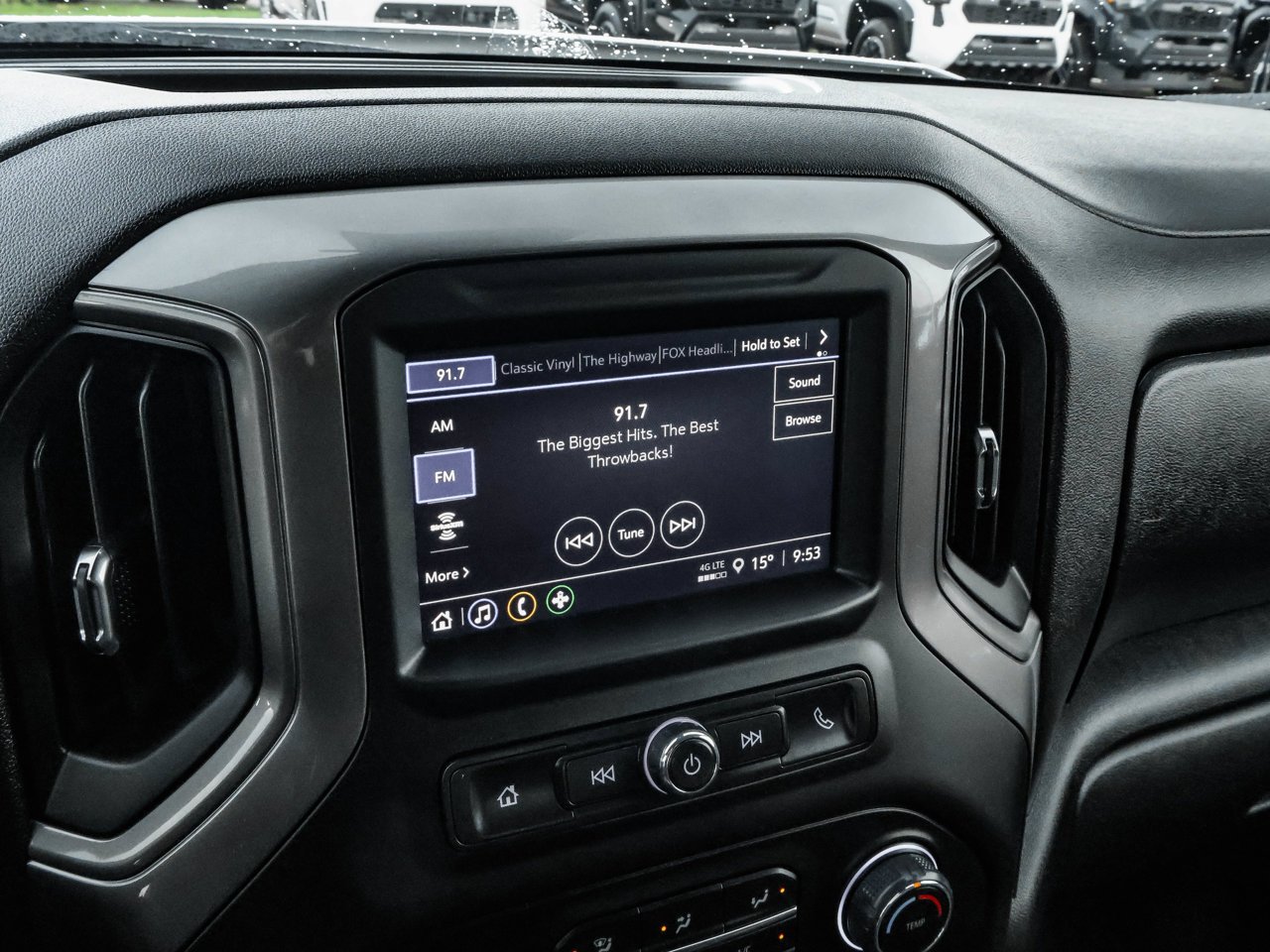 2025 Chevrolet Silverado 1500 4WD Crew Cab 147 Custom White Sherwood Park - photo #27