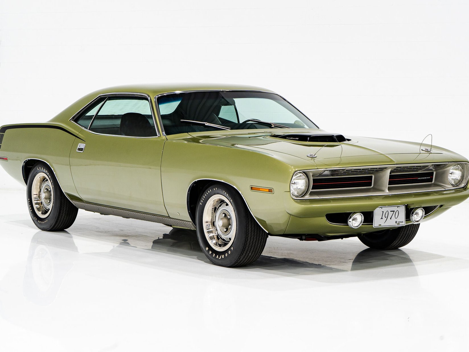 Plymouth HEMI Cuda 1 de 3 Exemplaires Utilisés par la Division Course de Chrysler France **PRIX EN USD** 1970 Vert Montréal - photo #29