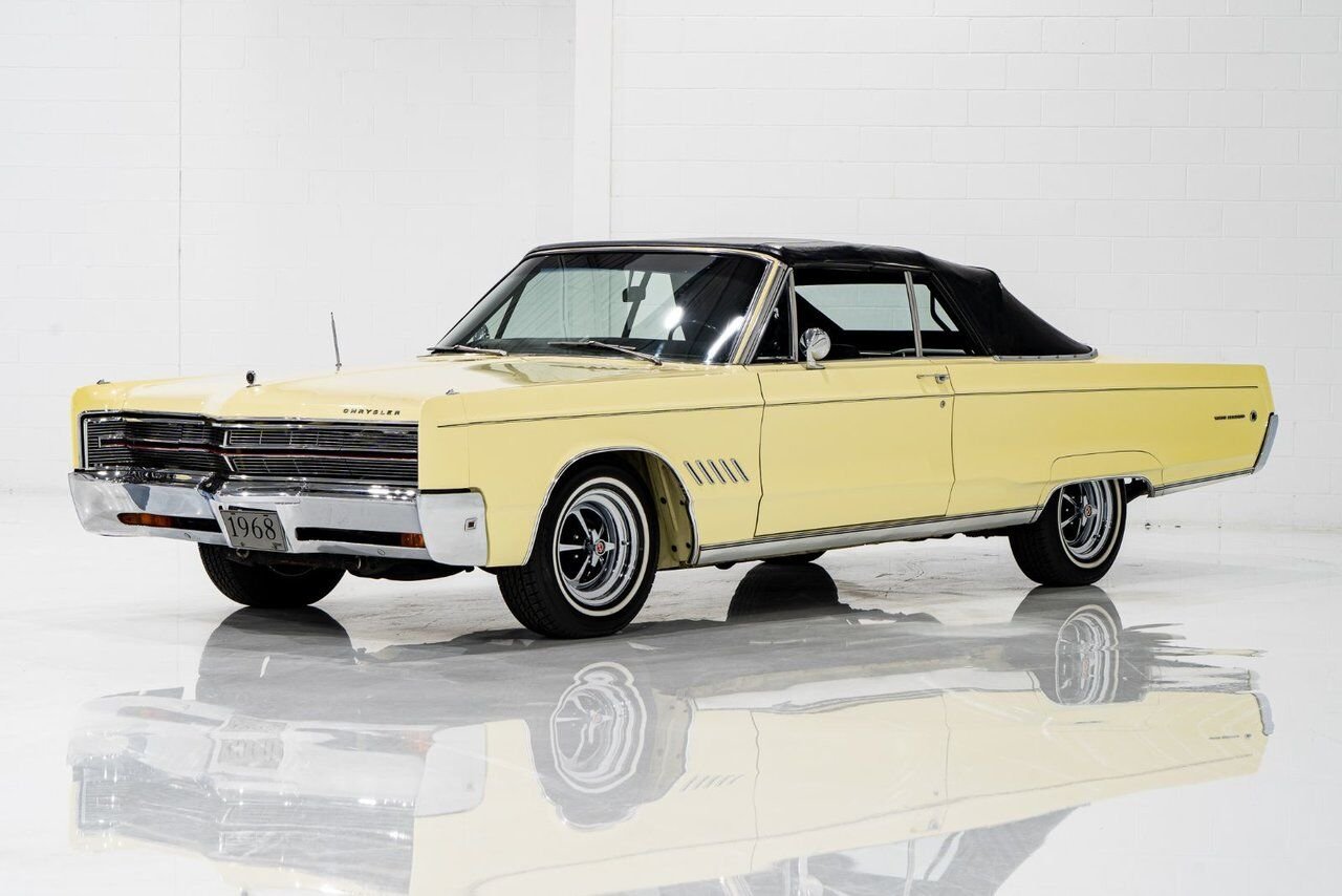 Chrysler 300 PRIX EN USD 440cu.in. Fully restored example 1968 Jaune Montréal - photo #54