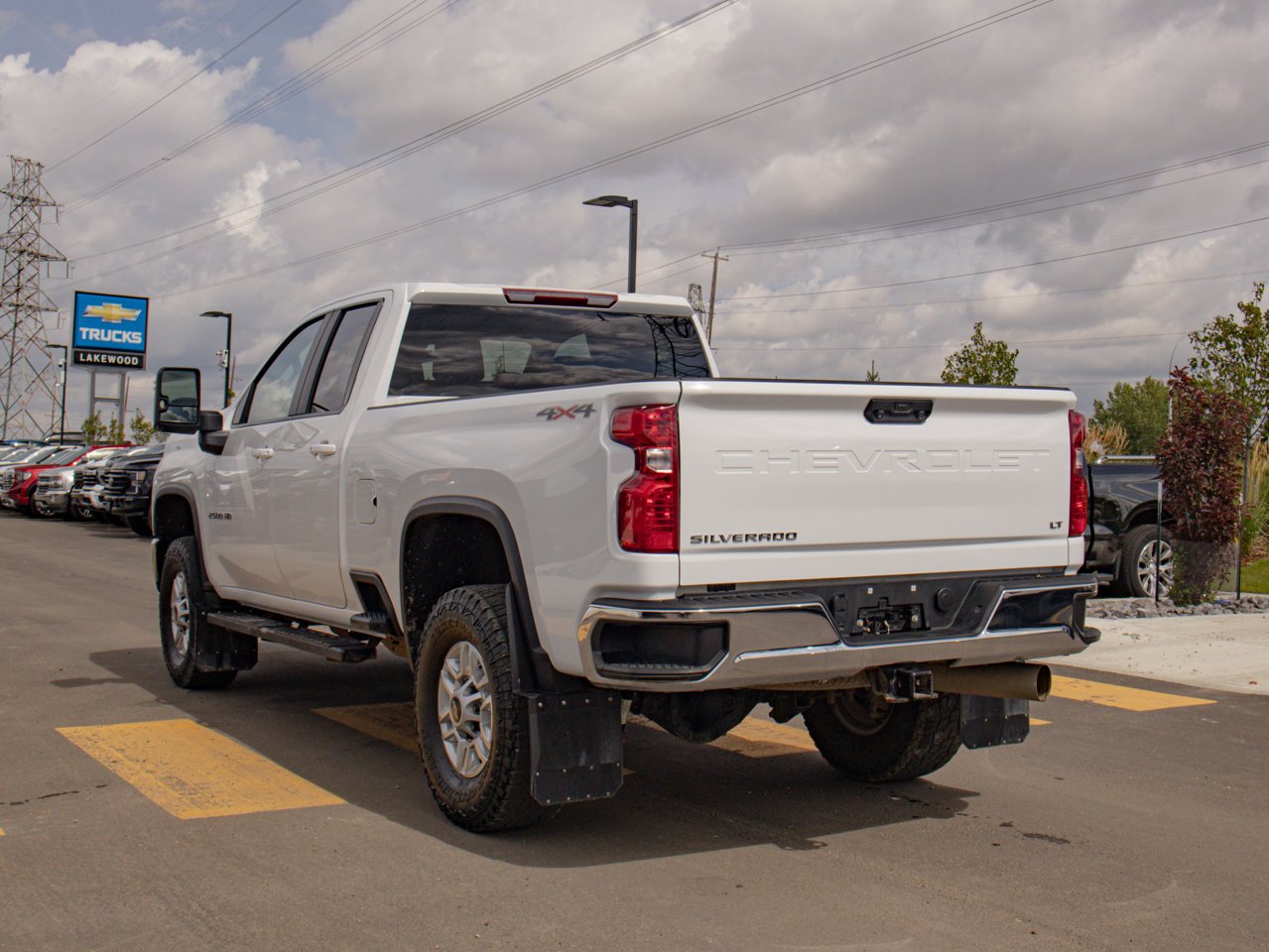 2024 Chevrolet Silverado 2500HD 4WD Double Cab 149 LT White Sherwood Park - photo #7