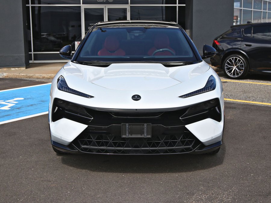 2026 Lotus Eletre 2026 Silver
