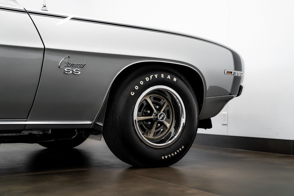 1969 Chevrolet Camaro *PRIX EN USD* CAR IN MILES Silver Montreal - photo #9