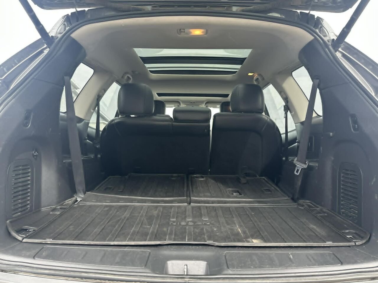 Nissan Pathfinder Platine 4x4 2018 Gris Matane - photo #17