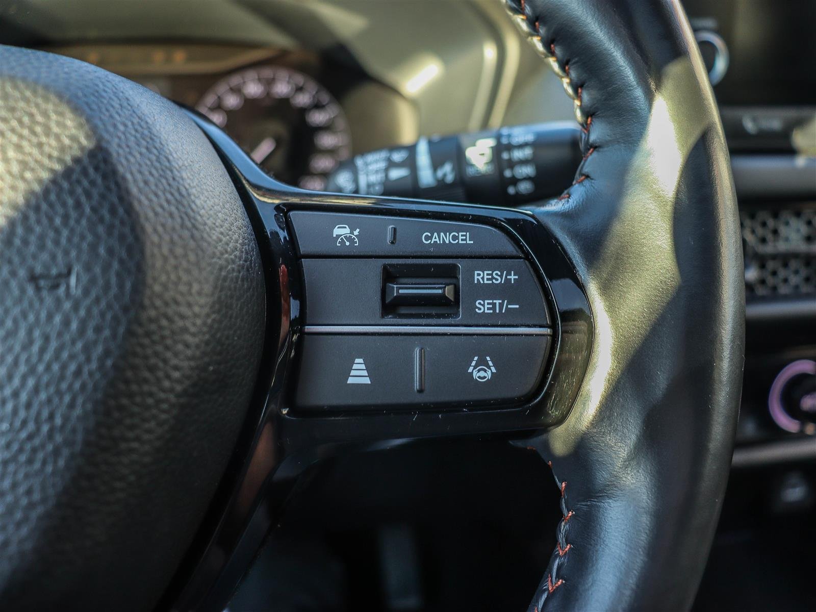 Honda HR-V Sport 2023 Grey Ottawa & Gatineau - photo #24