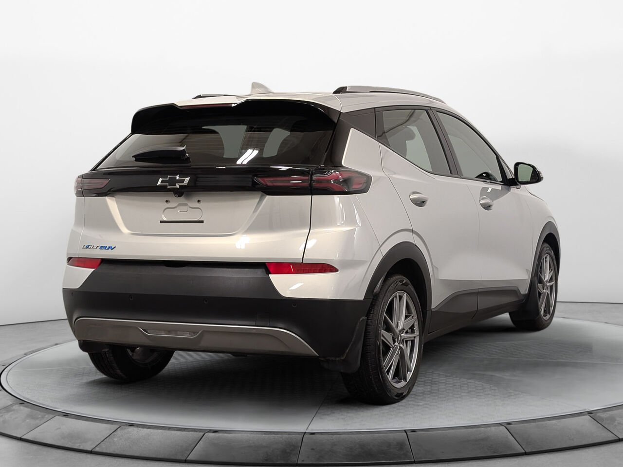 CHEVROLET BOLT EUV LT 2023 Gris Sherbrooke - photo #5