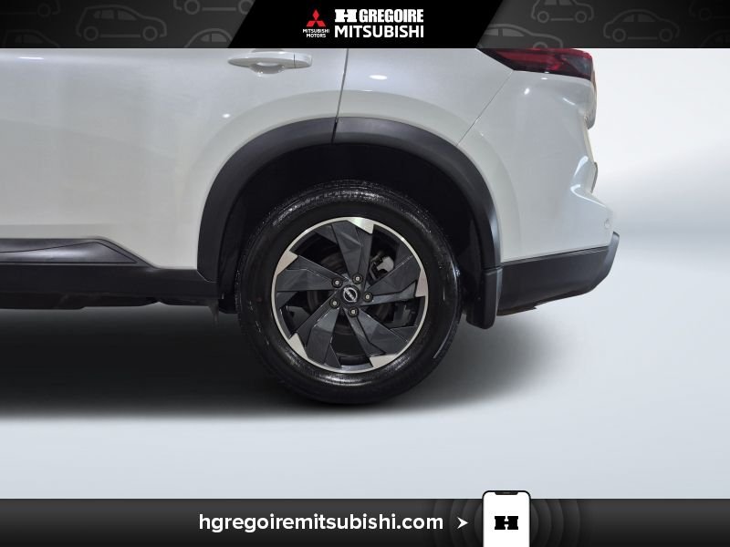 2024 Nissan Rogue White Laval - photo #11