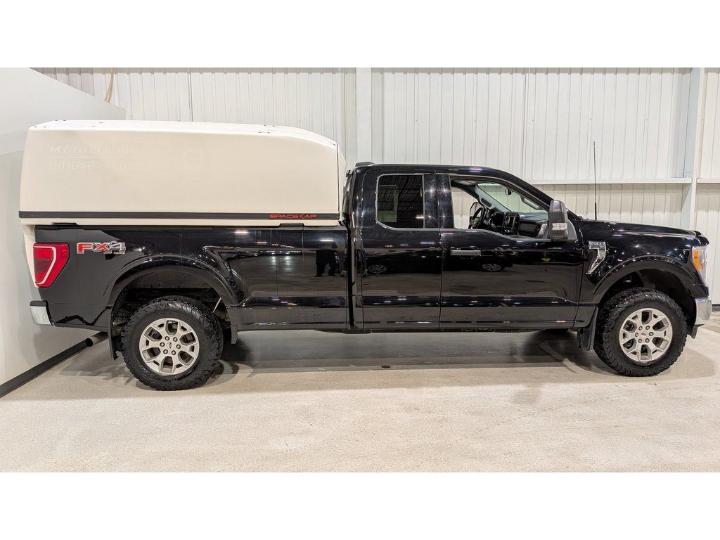 Ford F-150 XLT 4WD SuperCab 6.5' Box 2022 Noir Val-David - photo #7