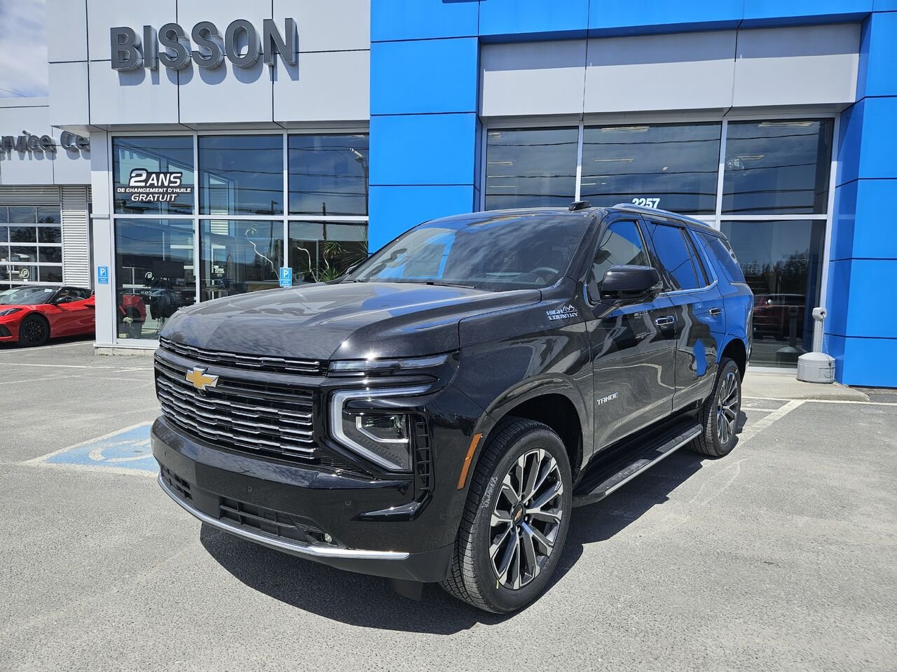 Chevrolet Tahoe High Country 4 portes 4RM 2026 NOIR Thetford Mines - photo #0