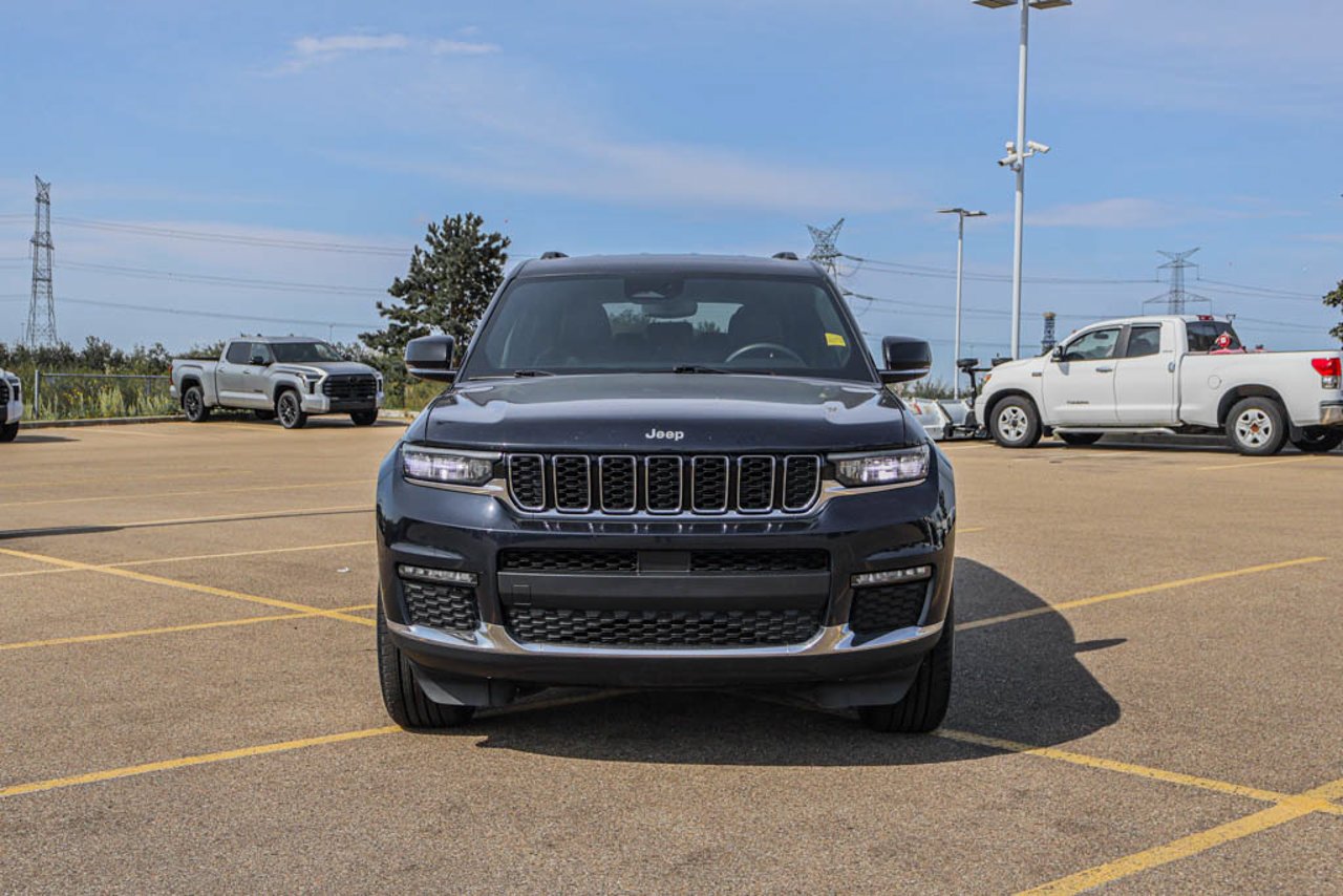 2024 Jeep Grand Cherokee L Limited 4x4 Blue Sherwood Park - photo #2
